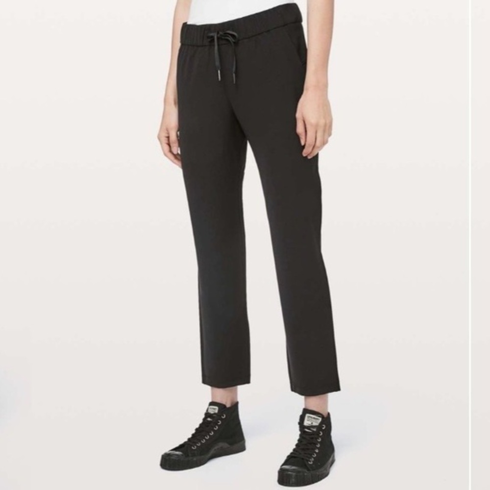 Lululemon On The Fly Pant Woven 27" Black 0